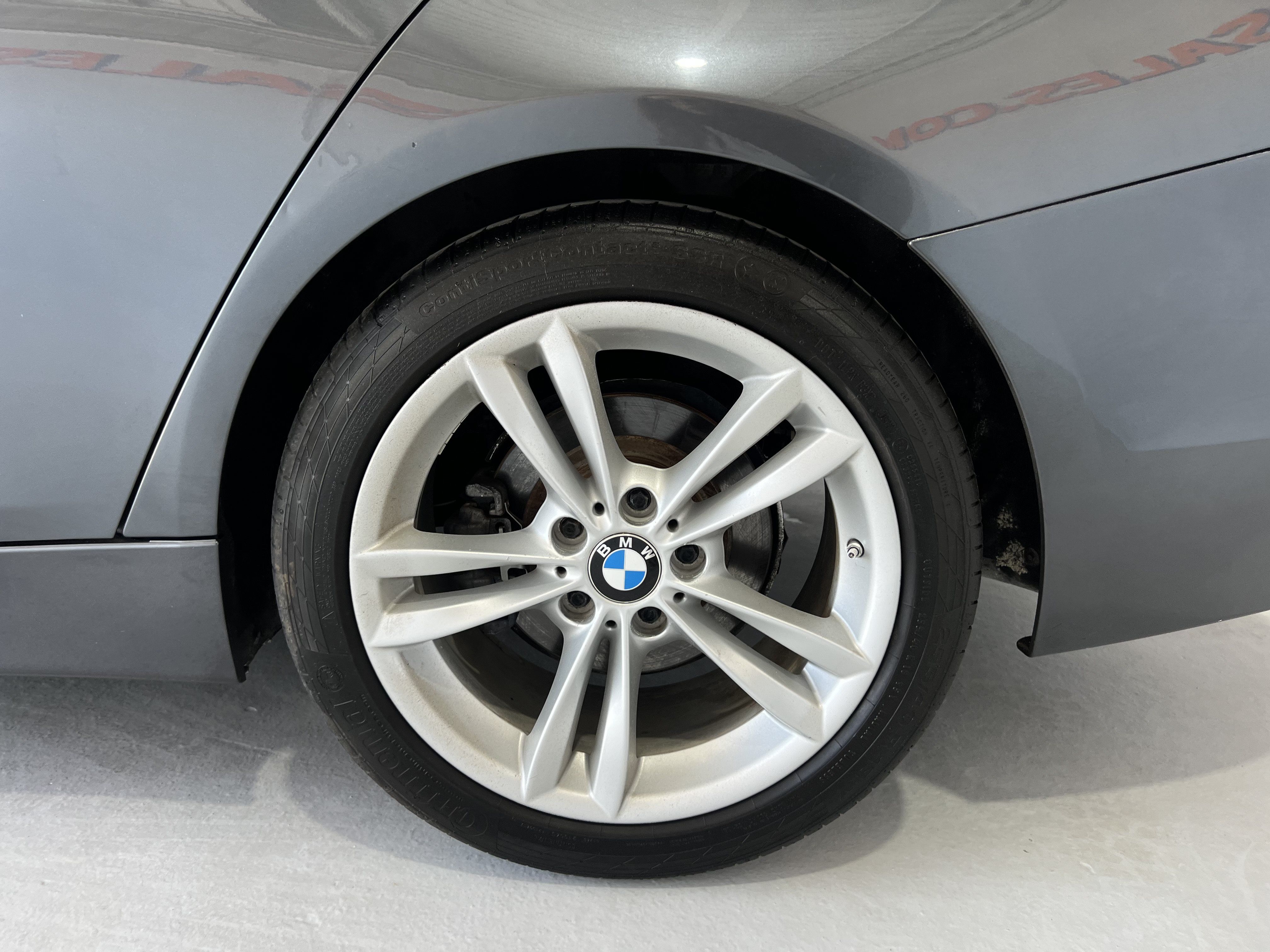 Used 2016 BMW 320i Sedan RWD image 24