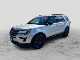 Used 2018 Ford Explorer XLT w/ Equipment Group 202A AWD/4WD video 1