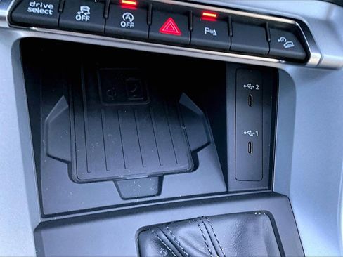 Used 2025 Audi Q3 2.0T Premium Plus w/ Premium Plus Package image 15