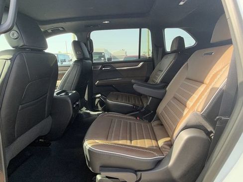 New 2026 GMC Acadia Denali Ultimate AWD/4WD image 14