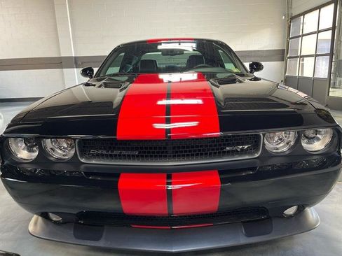 Used 2012 Dodge Challenger SRT8 RWD image 5