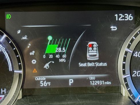 Used 2023 Toyota Highlander XLE AWD/4WD image 22