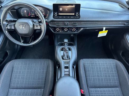 Used 2025 Honda HR-V Sport image 13