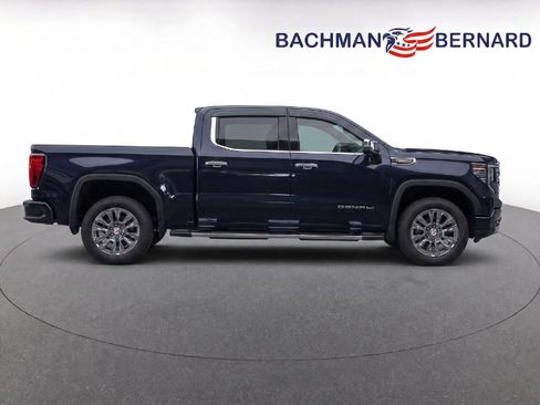 Used 2025 GMC Sierra 1500 Denali AWD/4WD image 8
