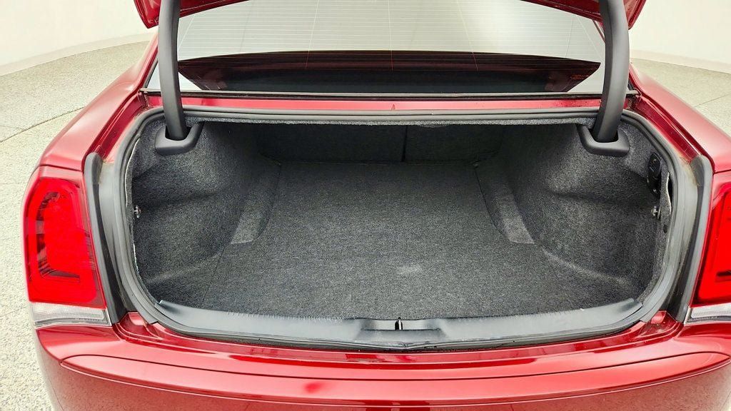 Used 2023 Chrysler 300 C RWD image 26