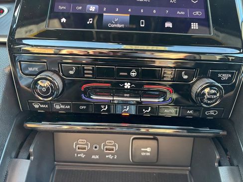 New 2026 Jeep Grand Cherokee Laredo X AWD/4WD image 5