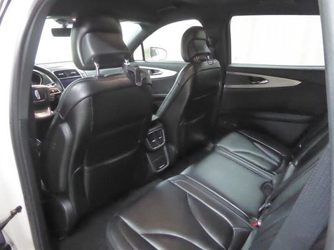 Used 2019 Lincoln Nautilus FWD image 24