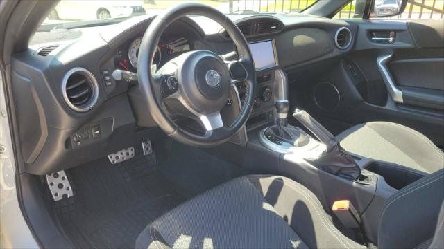 Used 2020 Toyota 86 RWD image 9