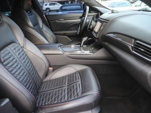 Used 2023 Maserati Levante F Tributo image 15