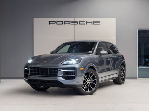 New 2026 Porsche Cayenne image 1