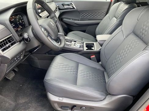 New 2025 Mitsubishi Outlander SEL Black Edition image 10