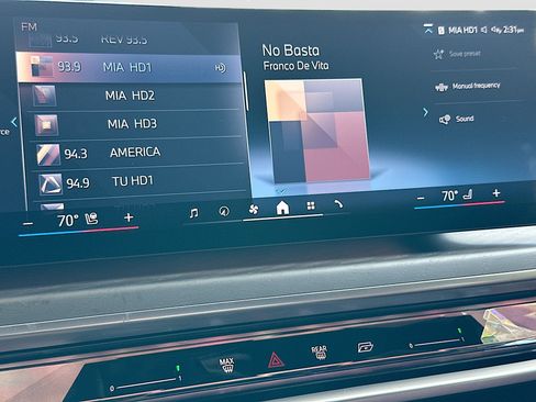 Used 2023 BMW 760i xDrive image 15