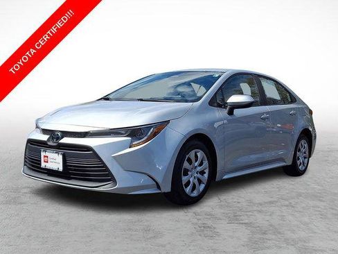 Certified 2023 Toyota Corolla LE FWD image 3