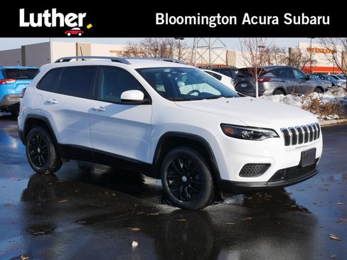 Used 2020 Jeep Cherokee Latitude w/ Cold Weather Group image 1