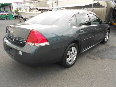 Used 2011 Chevrolet Impala LS FWD image 3