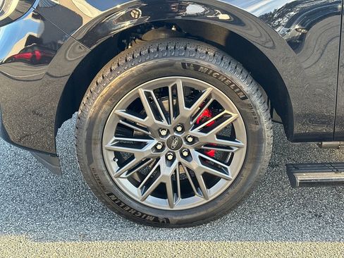 New 2025 Ford Expedition Platinum w/ Stealth Performance Package image 34