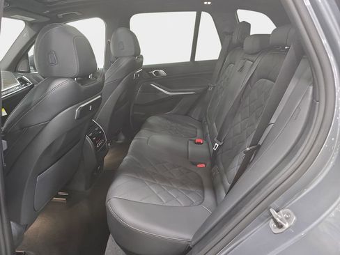 Used 2026 BMW X5 sDrive40i w/ Premium Package image 12