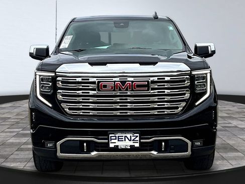Used 2022 GMC Sierra 1500 Denali AWD/4WD image 2