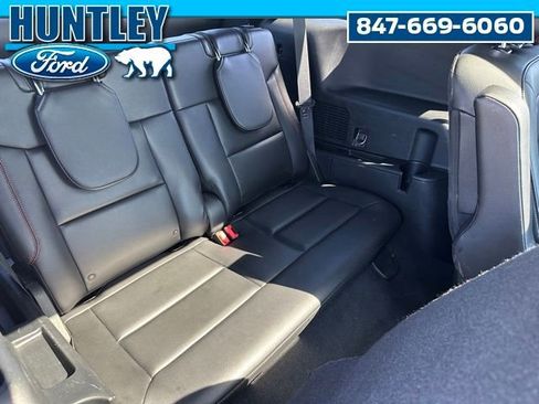 Used 2023 Ford Explorer ST-Line w/ Class IV Trailer Tow Package AWD/4WD image 11