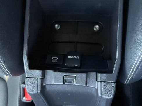 Used 2026 Toyota Corolla Cross XLE FWD image 19