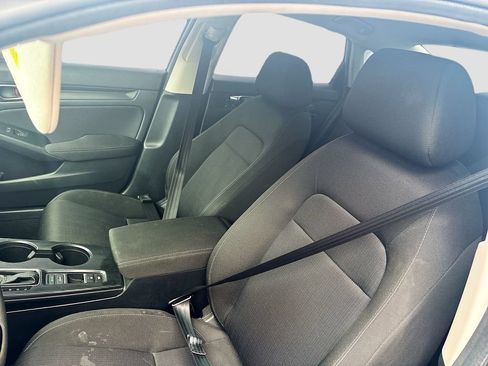 Used 2025 Honda Civic LX image 19