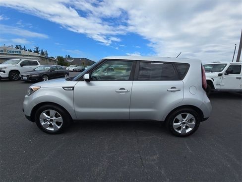 Used 2018 Kia Soul image 8