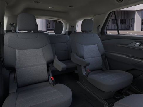 New 2026 Ford Explorer Active RWD image 11