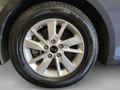 Used 2018 Kia Optima LX FWD image 21