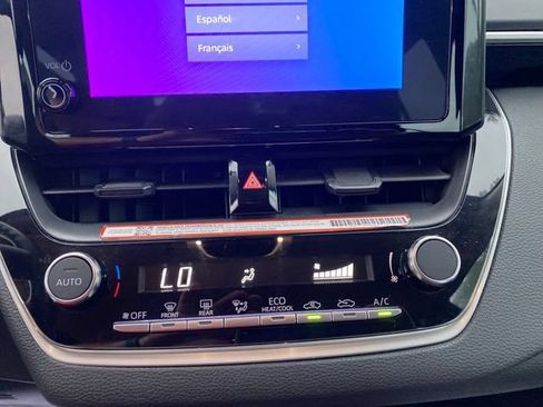 Used 2025 Toyota Corolla LE FWD image 14