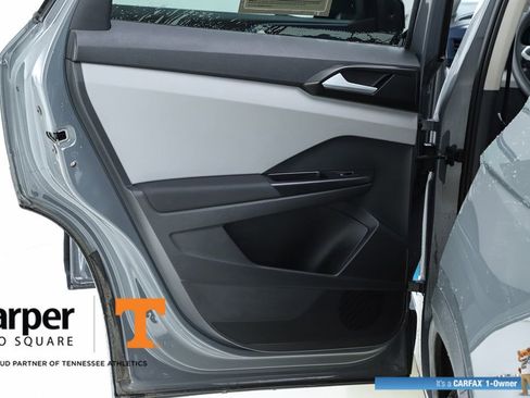 Used 2022 Volkswagen Taos SE image 17