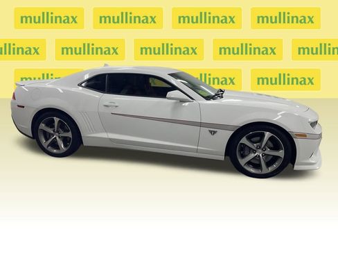 Used 2015 Chevrolet Camaro SS w/ Commemorative Special Edition image 2