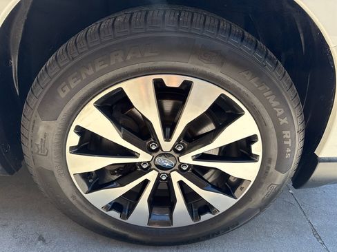 Used 2017 Subaru Outback 3.6R Limited AWD/4WD image 25