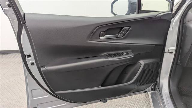 Used 2024 Toyota Prius Prime Premium w/ Advanced Technology Package FWD image 13