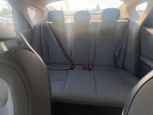 Used 2025 Kia K4 FWD image 38