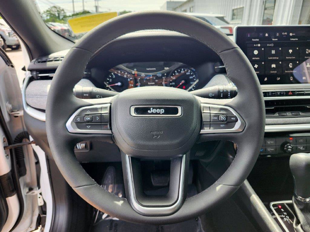 Used 2023 Jeep Compass Latitude AWD/4WD image 26