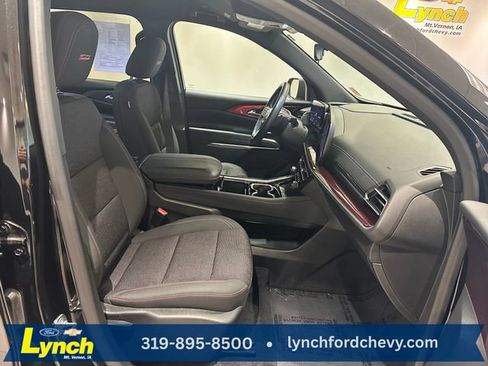 Used 2024 Chevrolet Traverse Z71 AWD/4WD image 6