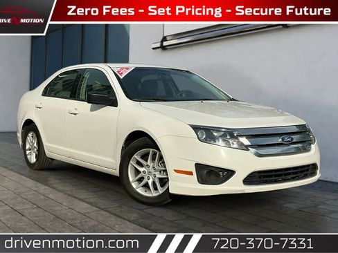 Used 2011 Ford Fusion S image 1