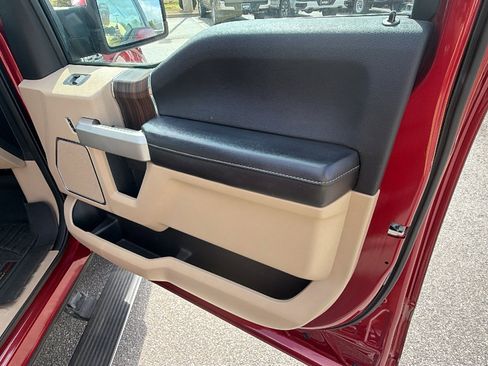 Used 2015 Ford F150 Lariat w/ Equipment Group 502A Luxury image 19