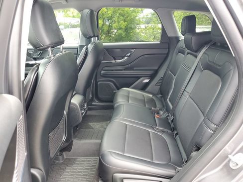 Used 2022 Lincoln Corsair AWD w/ Premium Package image 14