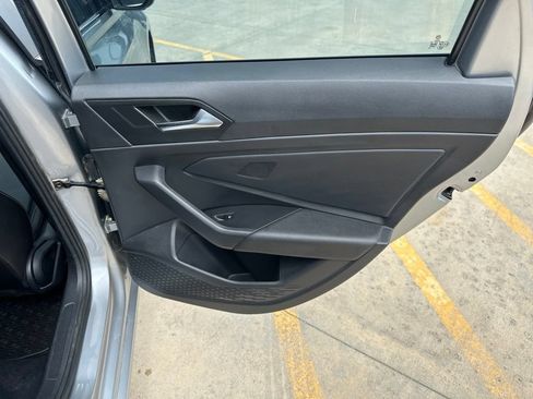 Used 2019 Volkswagen Jetta SE FWD image 29