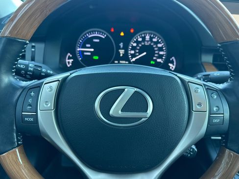Used 2013 Lexus ES 300h image 29