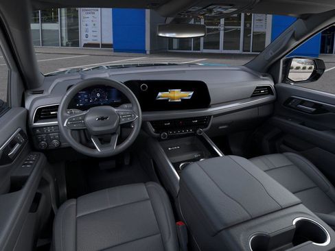 New 2026 Chevrolet Suburban RST w/ RST Capability Package AWD/4WD image 15