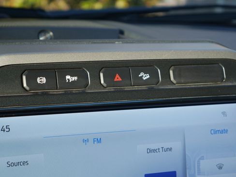 Certified 2022 Ford F350 Lariat w/ Lariat Ultimate Package image 12