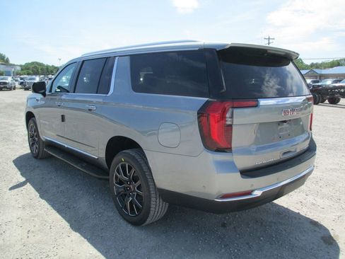 New 2026 GMC Yukon XL Elevation w/ Elevation Premium Package AWD/4WD image 6