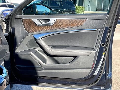 Used 2021 Audi A6 Premium Plus image 29