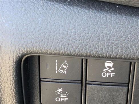 Used 2018 Honda CR-V EX image 13