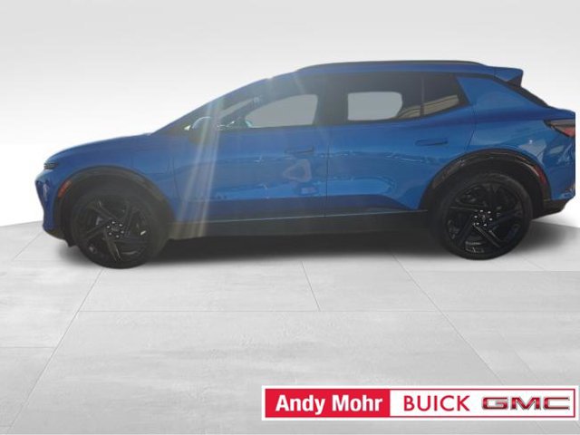 Used 2024 Chevrolet Equinox EV RS FWD image 16