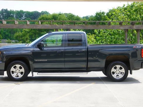 Used 2017 Chevrolet Silverado 1500 LT w/ All Star Edition AWD/4WD image 5