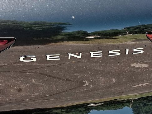 Used 2025 Genesis GV70 2.5T AWD/4WD image 30