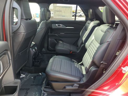 New 2026 Ford Explorer ST-Line w/ ST-Line Street Pack image 31